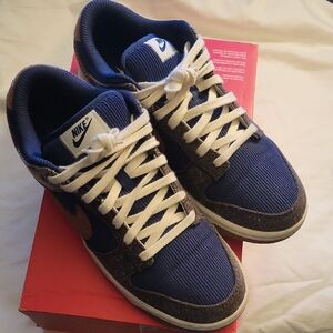 Nike Men's 9 Shoes Sneakers Dunk Low PRM